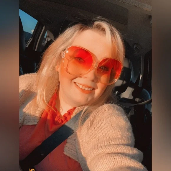 LIKE THIS TO BE NOTIFIED WHEN I GO LIVE!!
EVERY SUNDAY ❤️❤️ - Picture 9 of 13